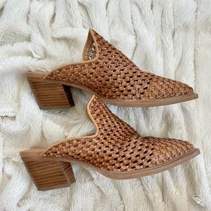 Sbicca Tan Woven Mansion Mule